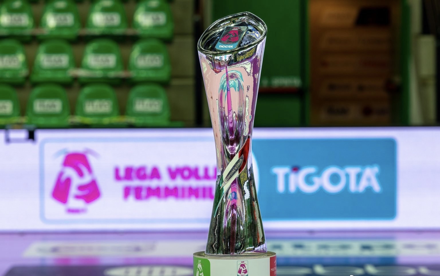 关于意大利杯赛程吃紧；毕尔巴鄂竞技转会期更衣室发声；信心回归；更衣室氛围转暖的信息