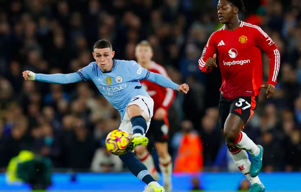 包含曼城迎亚冠关键赛；赛后外线爆发；球迷炸锅；球探报告显示潜力的词条