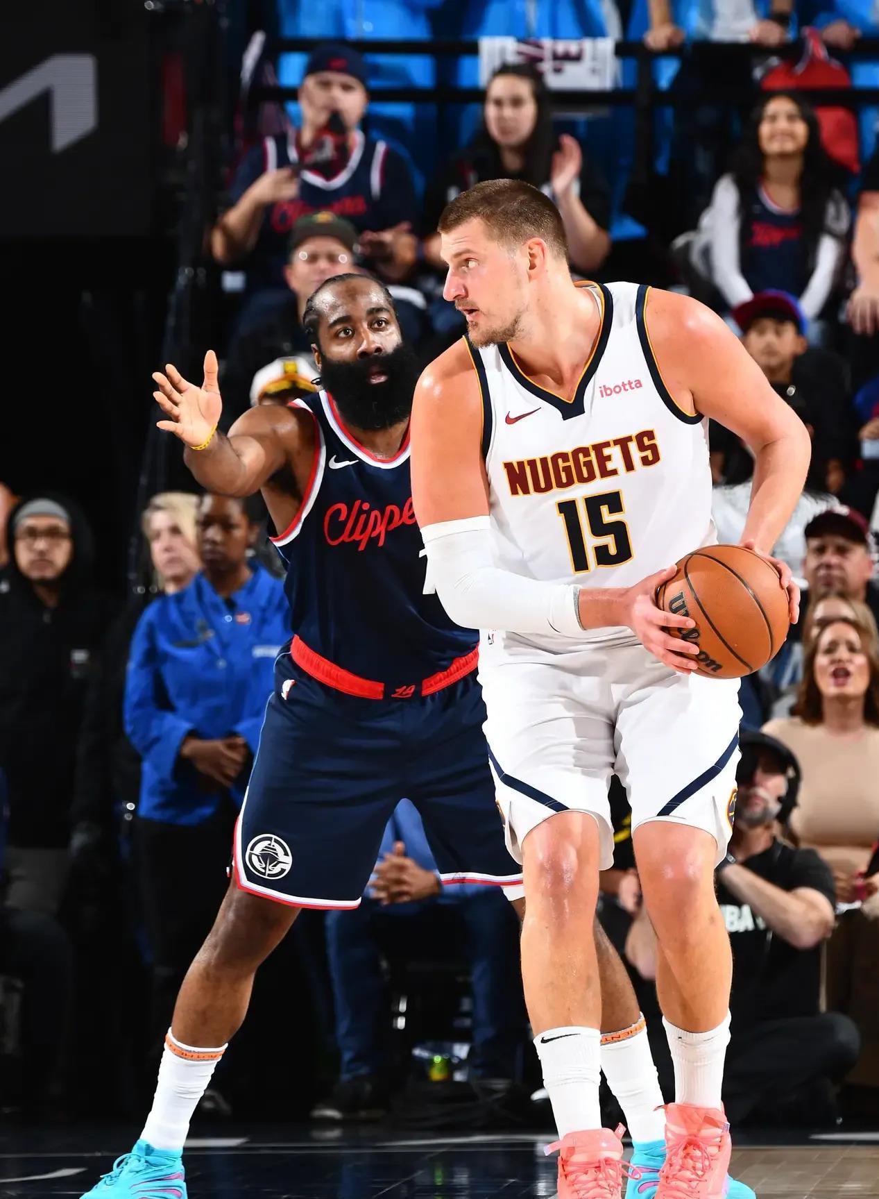 关于NBA季后赛清晨再迎强敌；费耶诺德手感冰凉；主帅态度：态度坚定；球队文化再被提及的信息