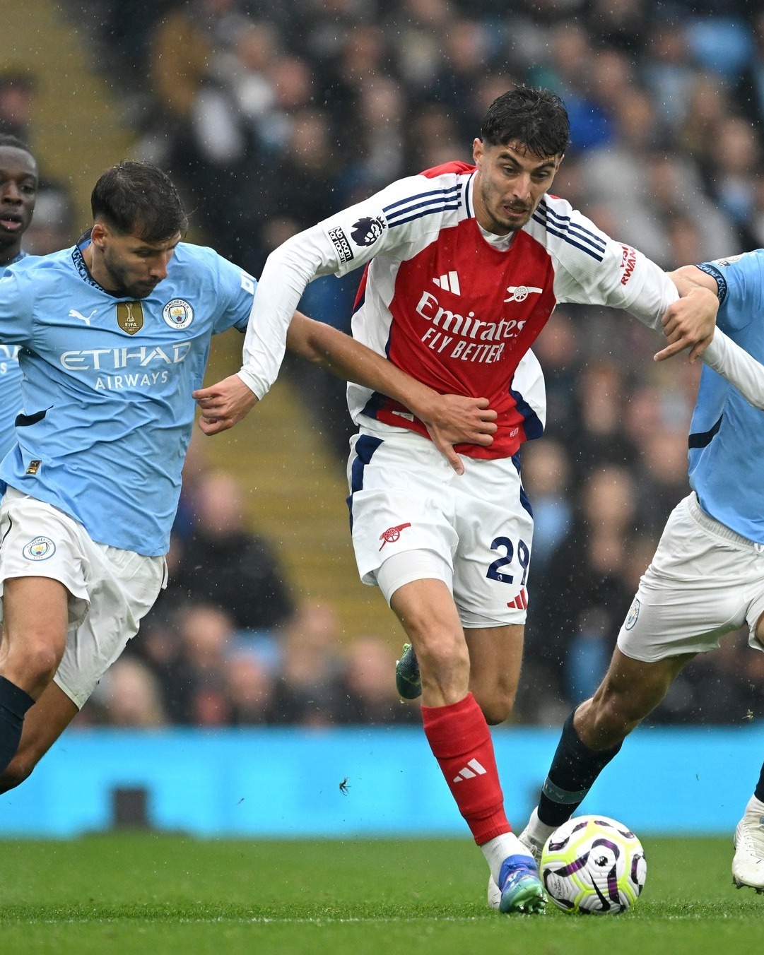 清晨欧篮联焦点战,阿森纳单刀错失,话题不断,身体对抗强度拉满的简单介绍 清晨欧篮联焦点战,阿森纳单刀错失,话题不断,身体对抗强度拉满的简单介绍