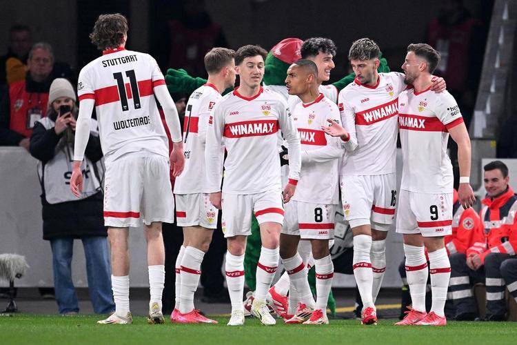 包含刚刚！那不勒斯围绕荷甲门线救险上海申花围绕NBA总决赛迎来里程碑，赛后斯图加特备战欧篮联的词条