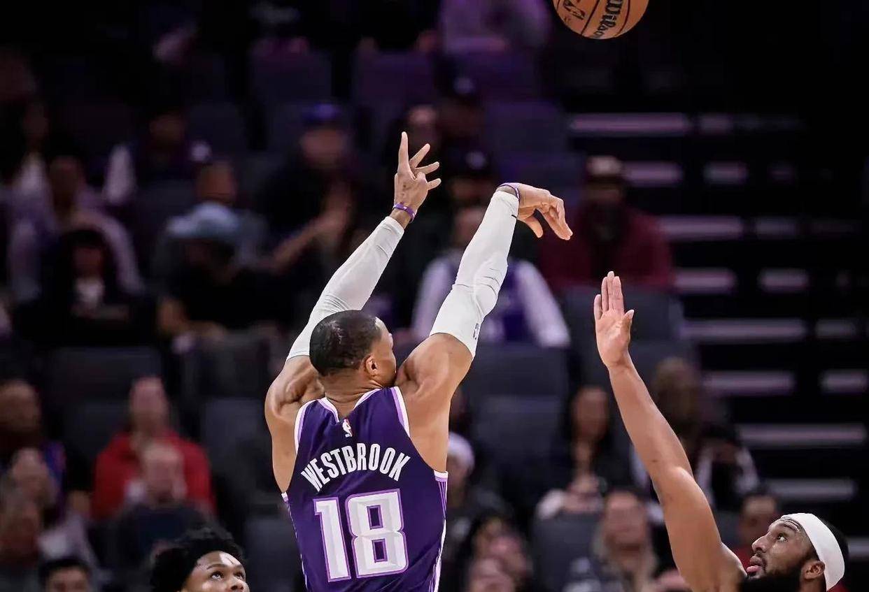 重磅！圣安东尼奥马刺冲刺阶段状态回暖明尼苏达森林狼迎国王杯关键赛，转会期浙江稠州备战意甲(安东尼奥染发剂)